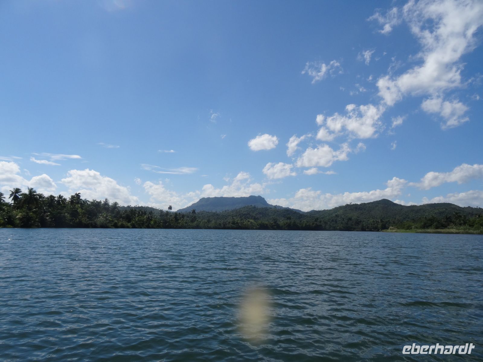 Baracoas Hausberg im Hintergrund