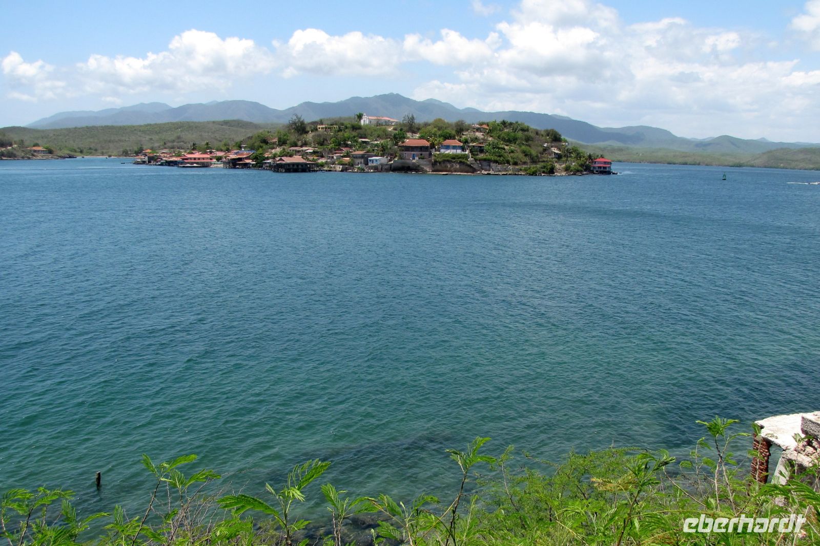 Insel Granma in der Bucht von Santiago de Cuba