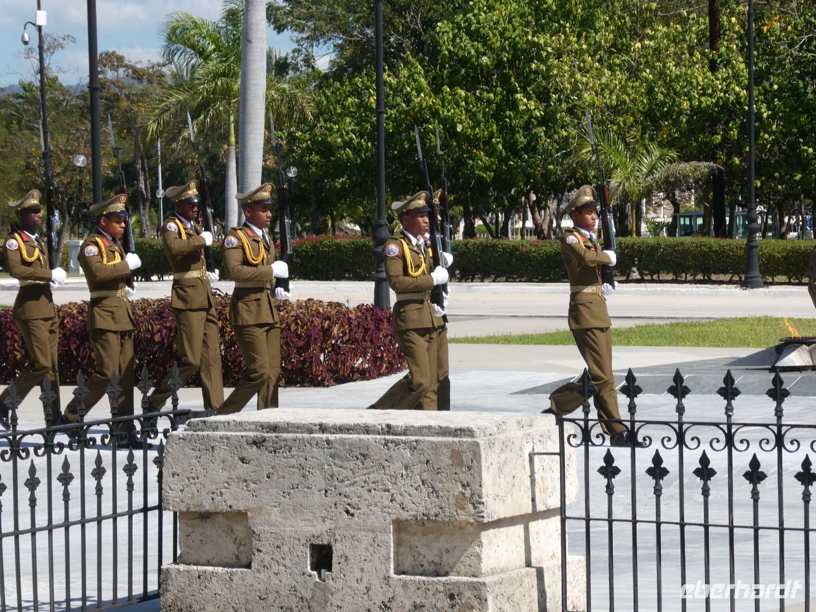 Halbsstündliche Wachablösung