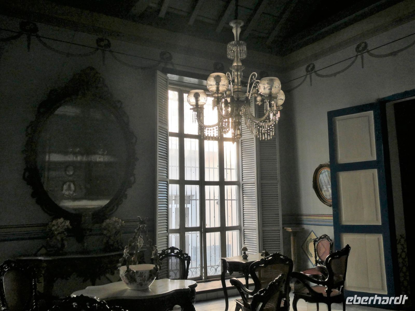 Kronleuchter damals mit Kerzen