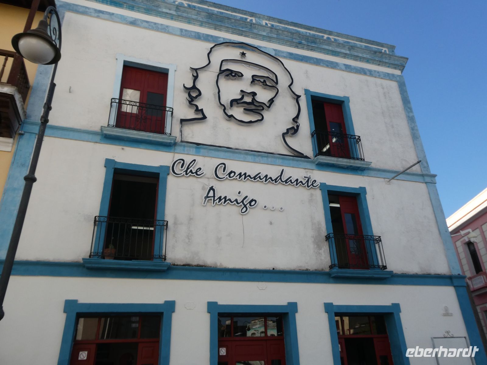 an ihm kommt man nicht vorbei