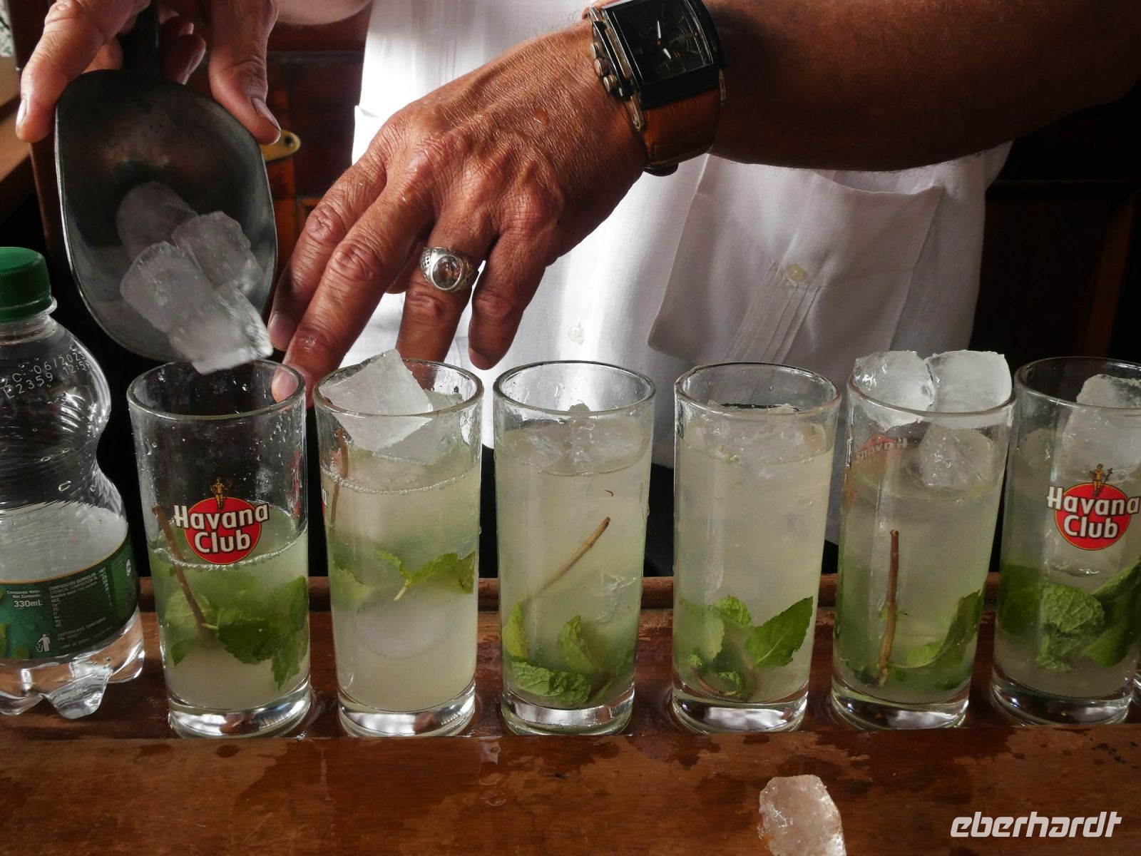 so wird Mojito gemixt