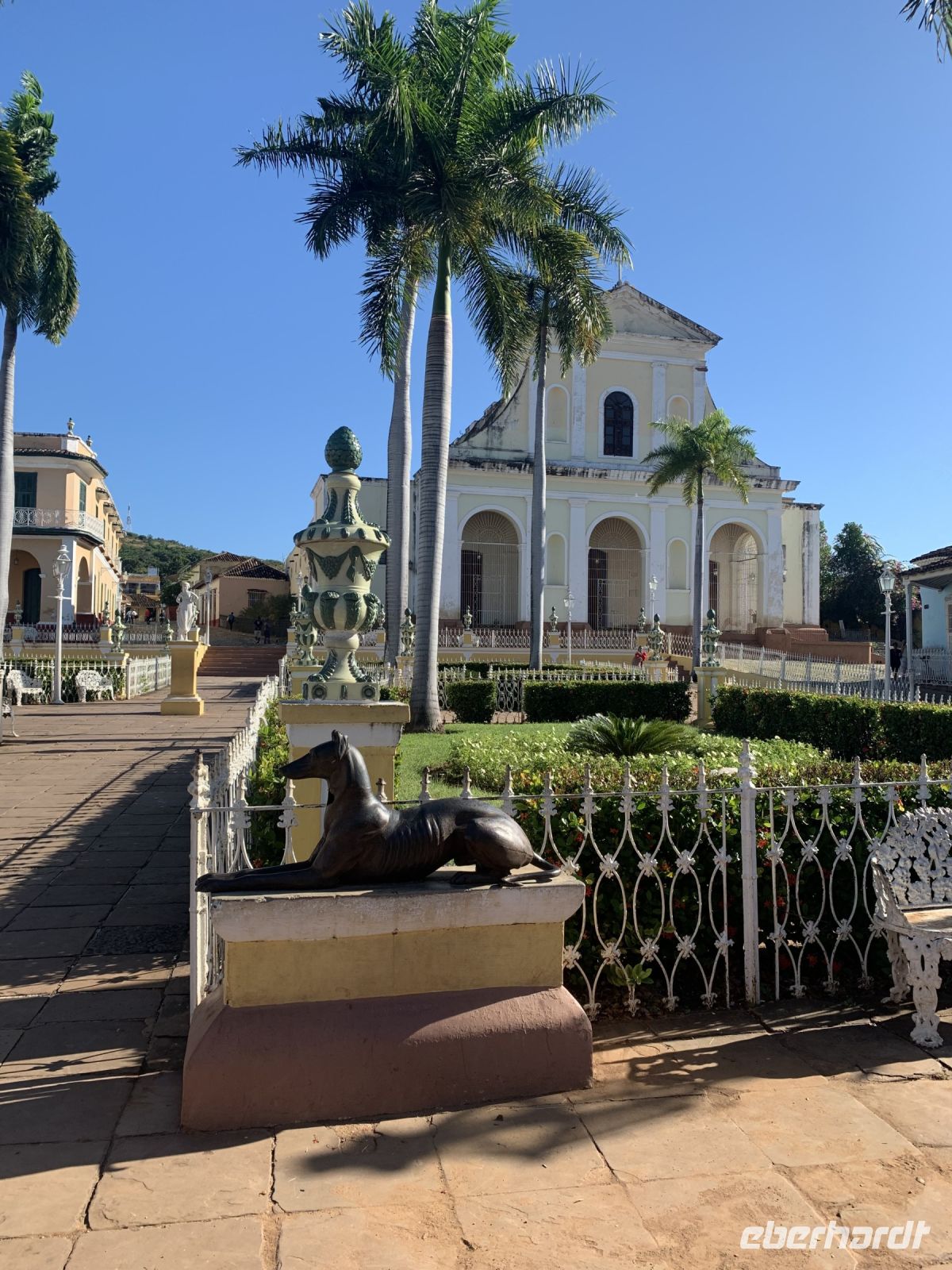 Der Hauptplatz mit der Kirche 