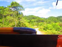 Fahrt in der russischen Limousine durch das Escambraygebirge