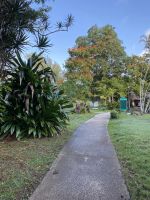 Die Hotelanlage ist wie ein Park gestaltet