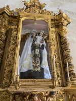 Seitenaltar in der Kirche