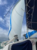 Mit dem Katamaran auf See