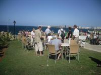 Wir genießen eine Pina Colada