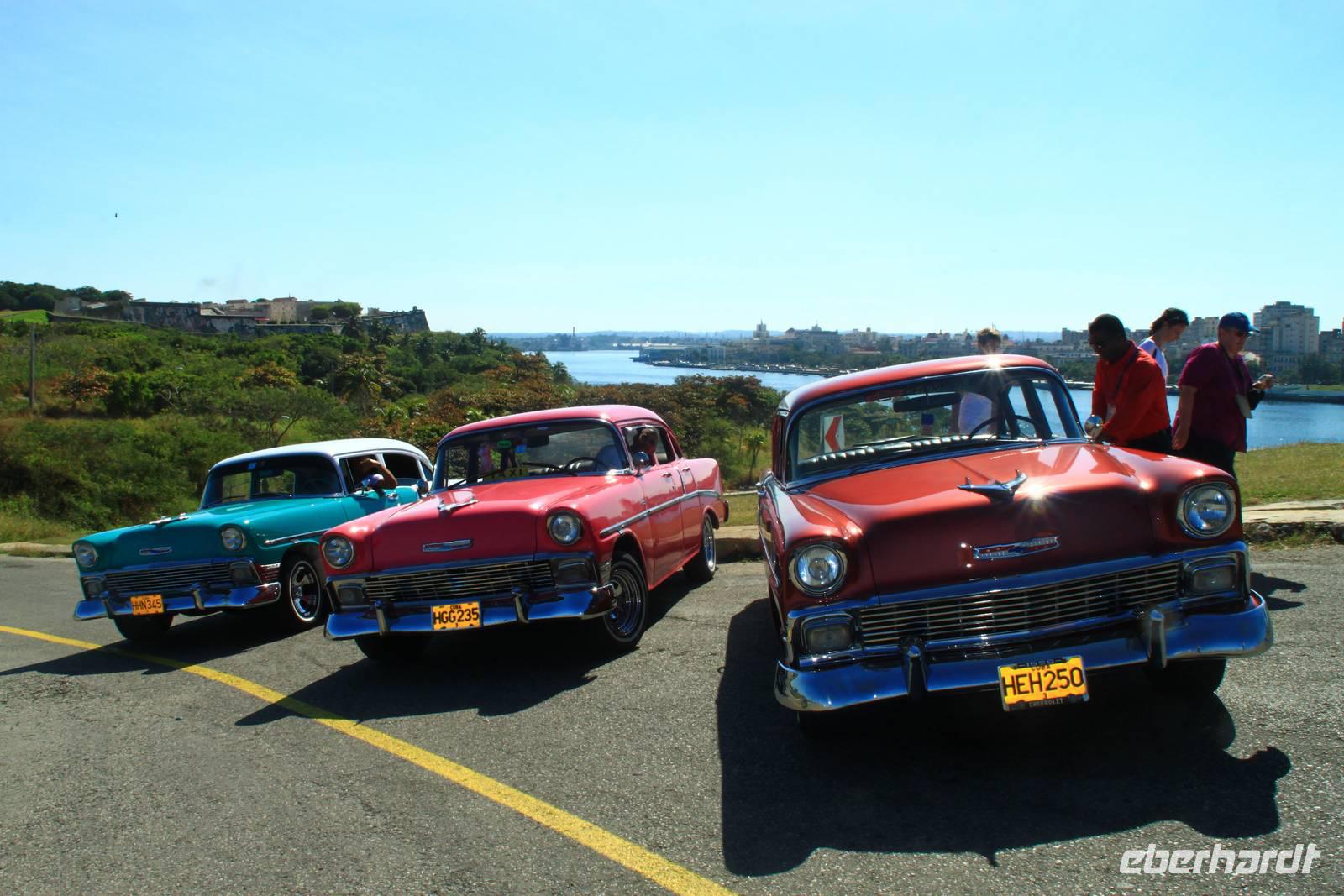 Mit Oldtimern auf den Straßen von Havanna
