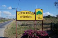 Eingang zum botanischen Garten vor den Toren von Cienfuegos
