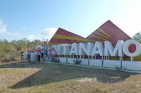 Unsere Super-Kuba-Reisegruppe in Guantanamo