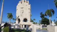 0040 Santiago de Kuba - Friedhof Cenenterio Santa Ifgenia - Mausoleum für Jose Martí