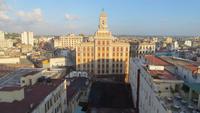 1057 Havanna - Blick über die Stadt von der Dachterrasse des Hotel