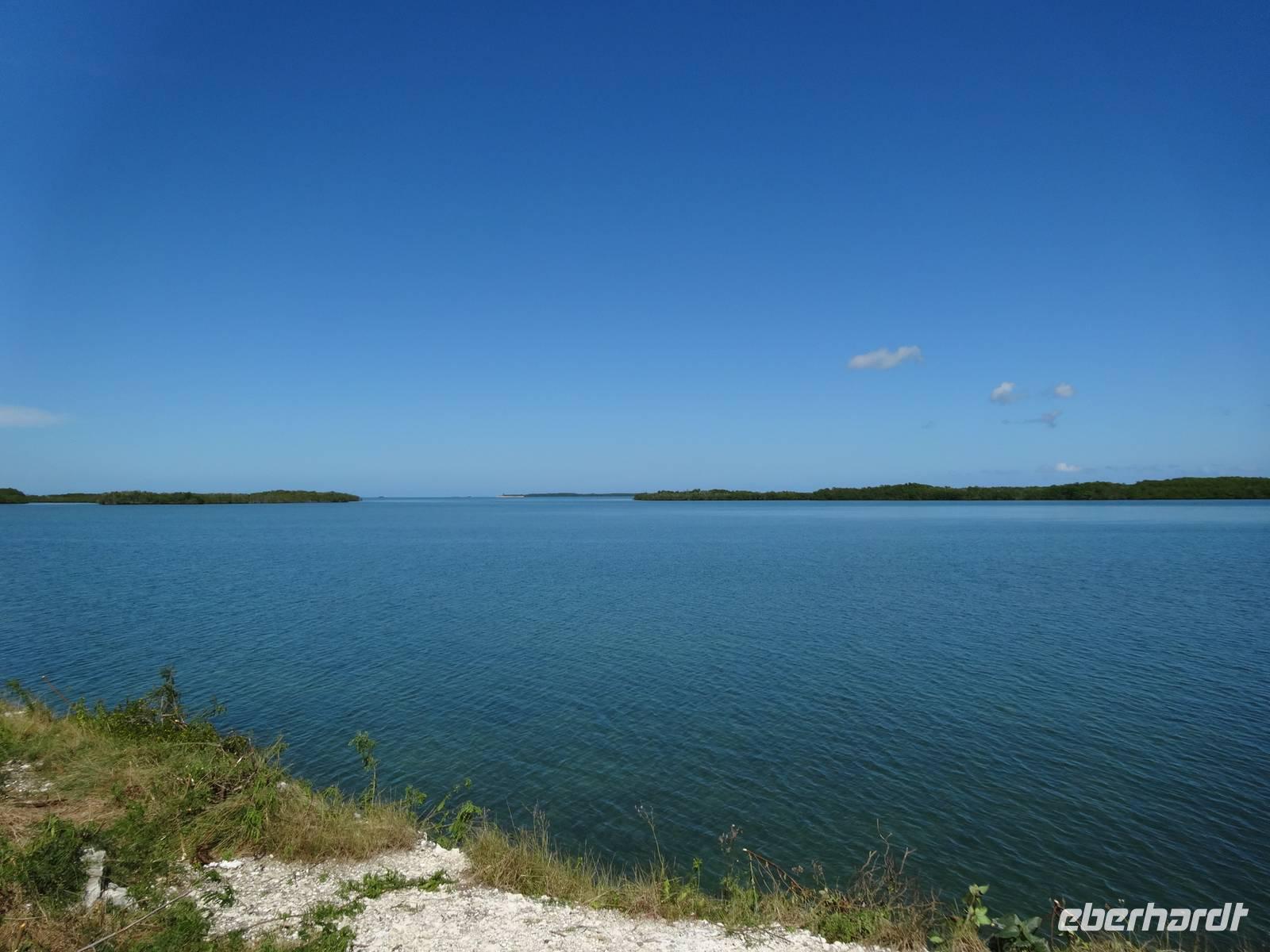 auf dem Damm Richtung Santa Maria