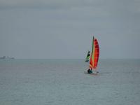 es blinkt ein einsam Segel