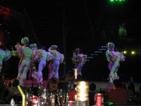 Abendveranstaltung im Freiluft-Kabarett 