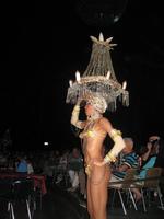 Abendveranstaltung im Freiluft-Kabarett 