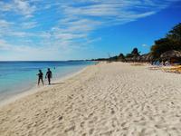 Spaziergang an der Playa Ancon