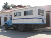 Ein öffentliches Verkehrsmittel