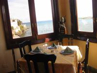 Auf den Spuren Hemingways: sein Tisch im Restaurant 