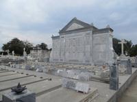 393 Grab Feuerwehrmaenner