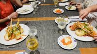 Lobsteressen im Hotel in Trinidad