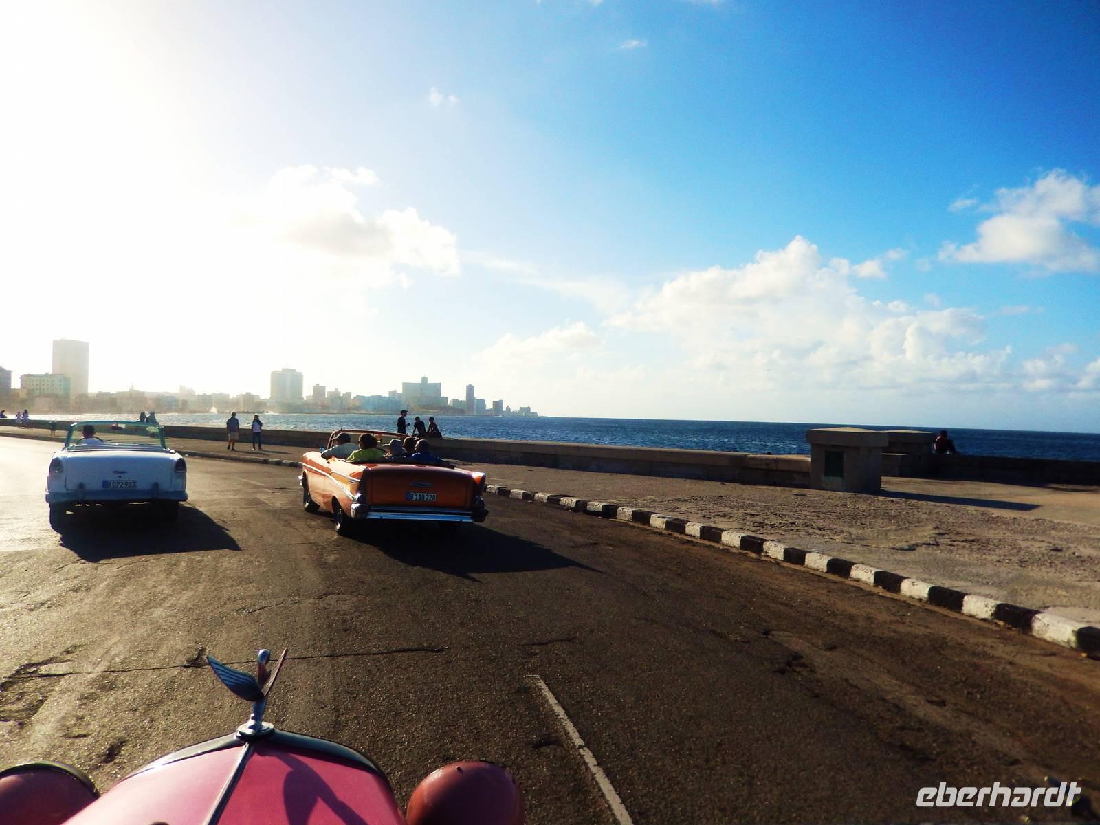 am Malecon entlang