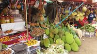 Obstmarkt an der Straße
