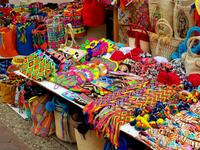 kleine bunte Rucksäcke typisch für Cartagena