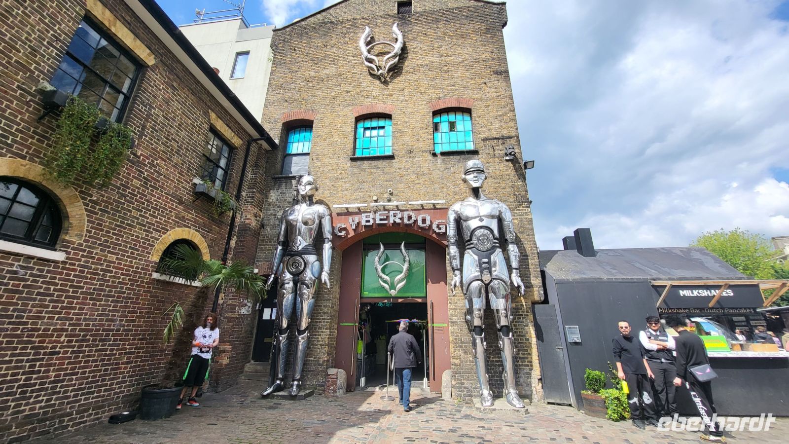 13 – London, Camden Market, Cyberdog