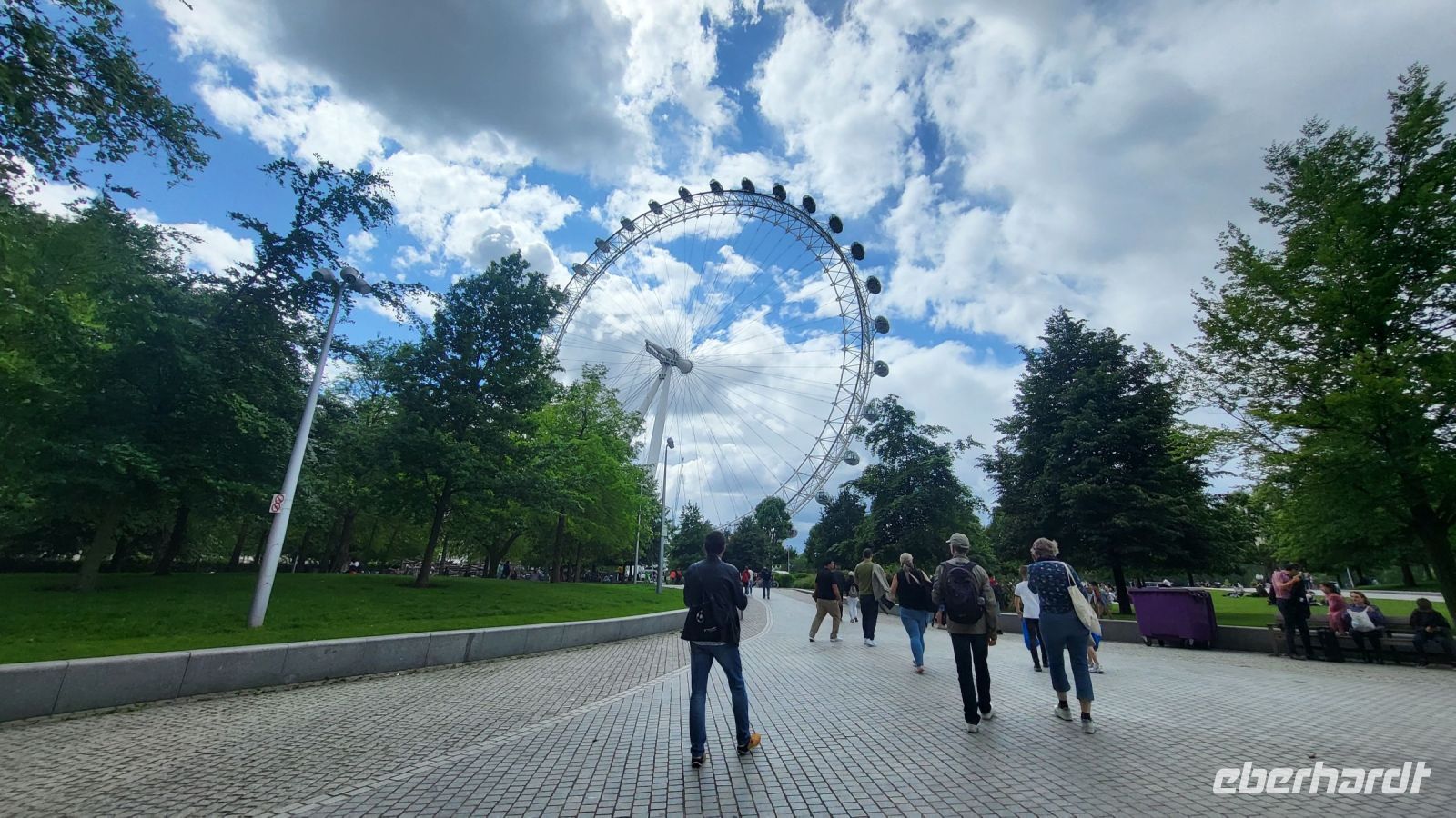 64 – London, London Eye