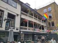 The George Inn: Hier kehrte Charles Dickens ein