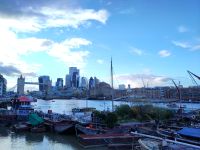 Hausbootgarten vor London City &ndash; &copy; Andreas Böcker (Eberhardt TRAVEL)