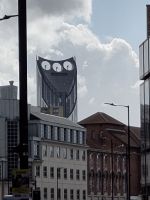 The Razor - die drei Windkraftanlagen sollten das Haus energetisch autark machen, sind aber nie in Betrieb gegangen &ndash; &copy; Andreas Böcker (Eberhardt TRAVEL)