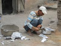 Ambajolampy: in der Alumium-Werkstatt