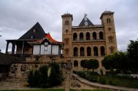 Königinnenpalast mit Gräbern der Könige und Königinnen in Antananarivo, Madagaskar  &ndash; &copy; Sten Bernhardt (Eberhardt TRAVEL)