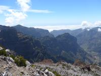 Madeira, Wanderung zum Pico Ruivo, Blick ins Nonnental