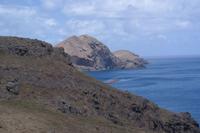 ...mit Blick auf den Atlantik und die Fischzuchtstationen