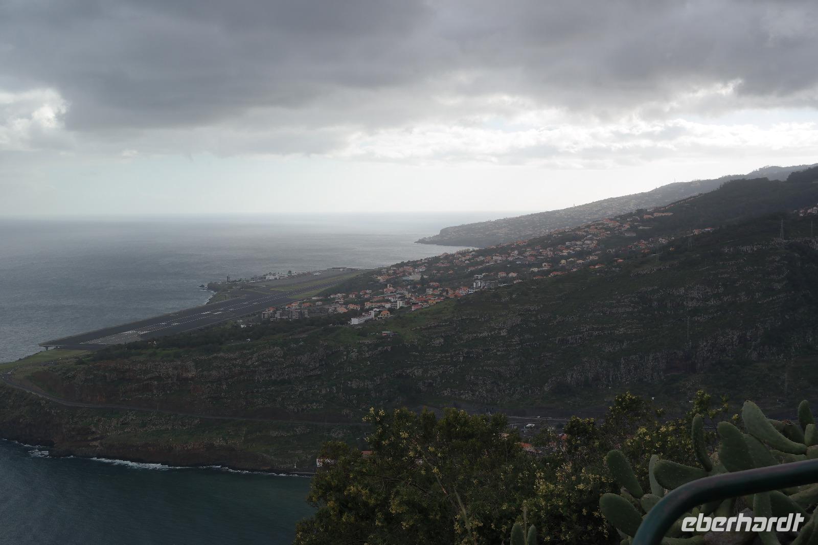 Blick zum Aeroporto de Cristiano Ronaldo