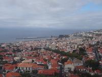 Seilbahn-Fahrt hinauf nach Monte - Blick auf Funchal