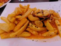 Degenfisch mit Banane und Ananas