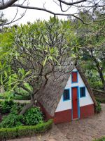 Typisches Strohgedecktes Haus