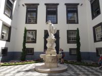 Funchal - im Hof des Rathauses