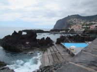 Lavabecken und Schwimmbad im Camara de Lobos
