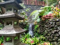 Japanische Elemente im Garten Monte Palace
