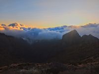 Sonnenuntergang im Wolkenmeer