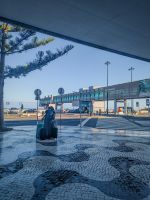 Ankunft am Flughafen in Madeira bei Sonnenschein