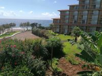Four Views Oasis