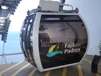 Seilbahn hinab nach Faja dos Padres