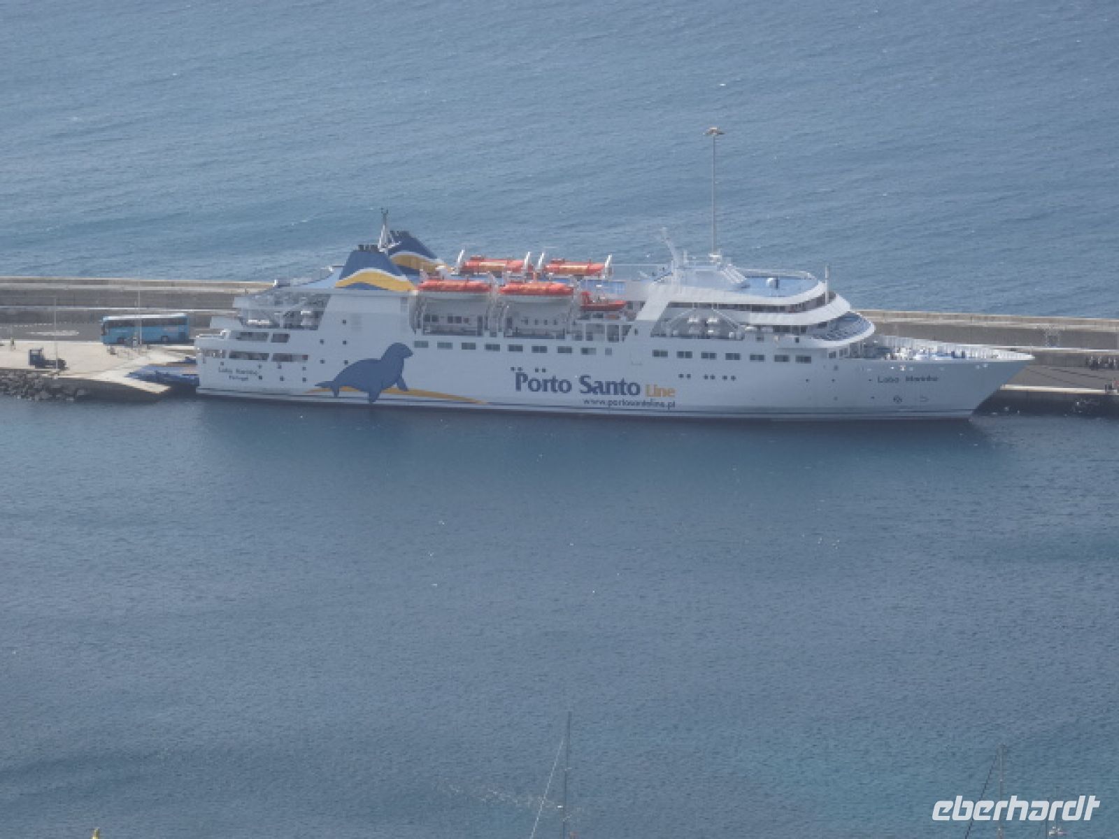 unsere Fähre im Hafen von Porto Santo